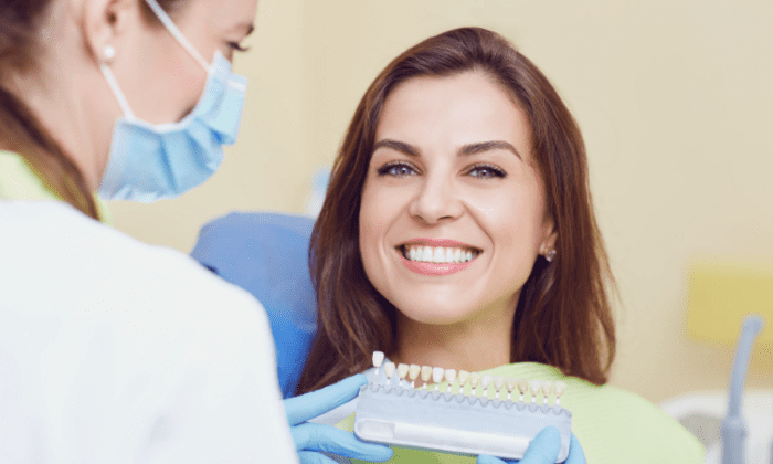 Understanding the differences between tooth bonding and veneers can help patients make informed decisions about their oral health.